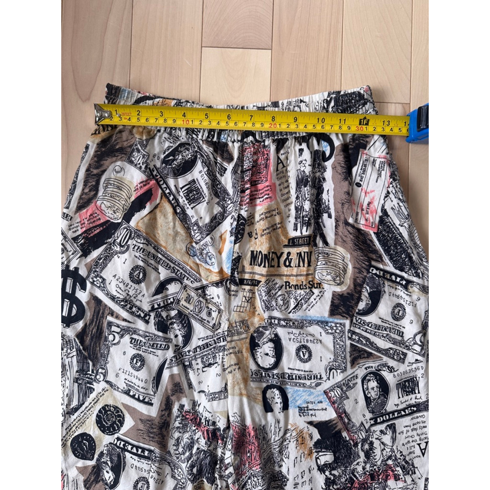 Vintage Money Print Shorts Size M – Graphic Y2K Streetwear Statement - Picture 3 of 6